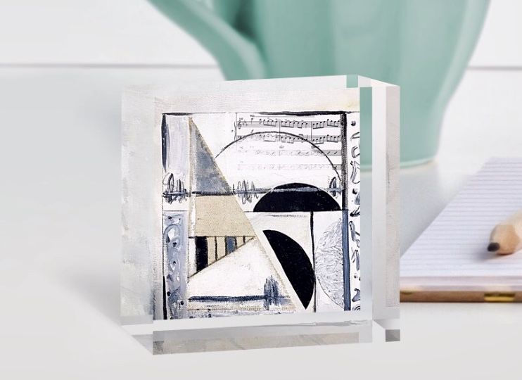 Lucite3